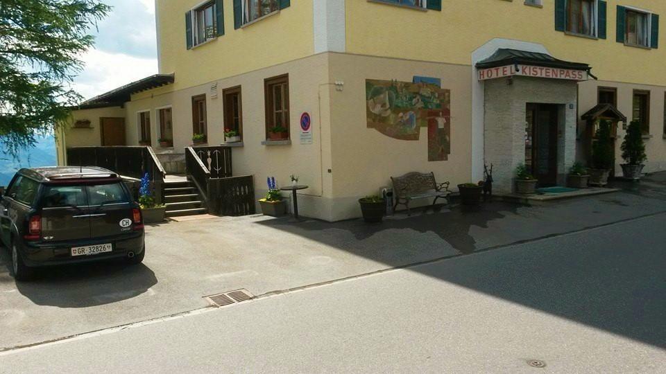 Hotel Kistenpass Breíl Exteriör bild