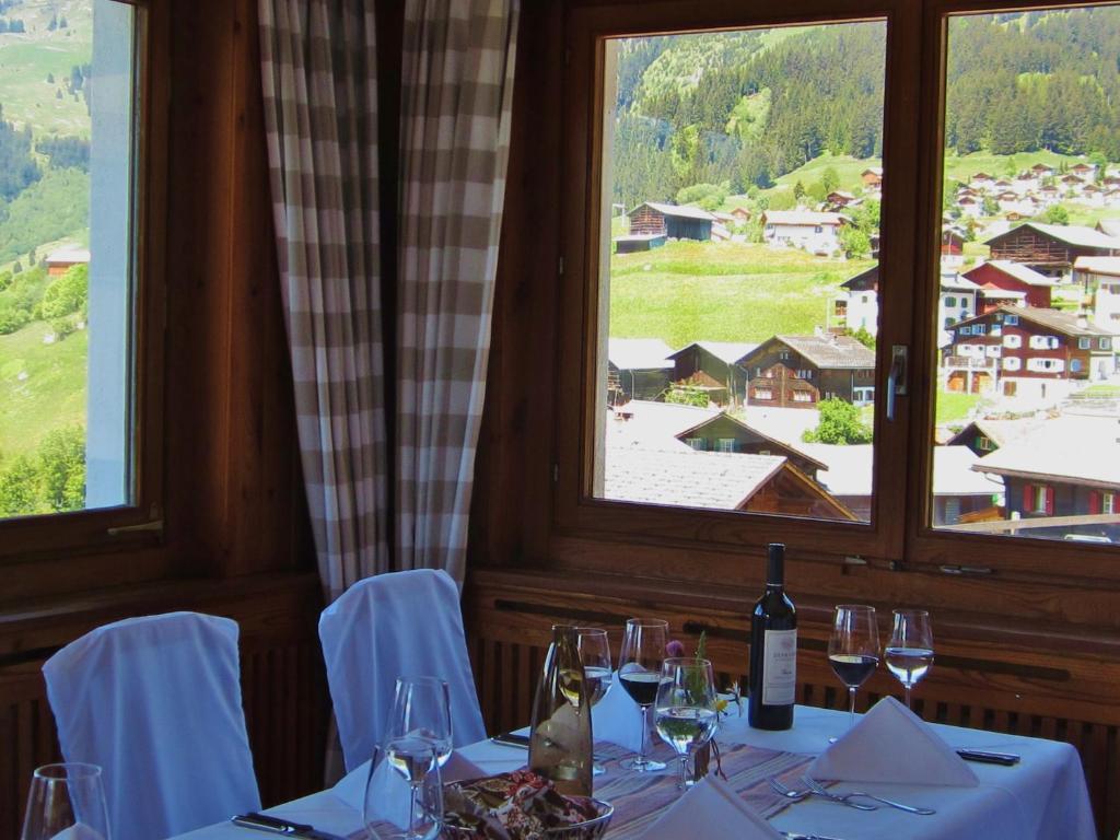 Hotel Kistenpass Breíl Exteriör bild